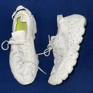 Nike Space Hippie 04 Shoes Men 6.5/Women 8 White Crater Flyknit Sneakers Lace Up